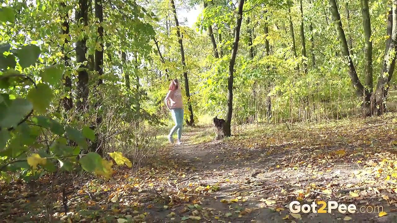 Amanda Hill relieves piss desperation