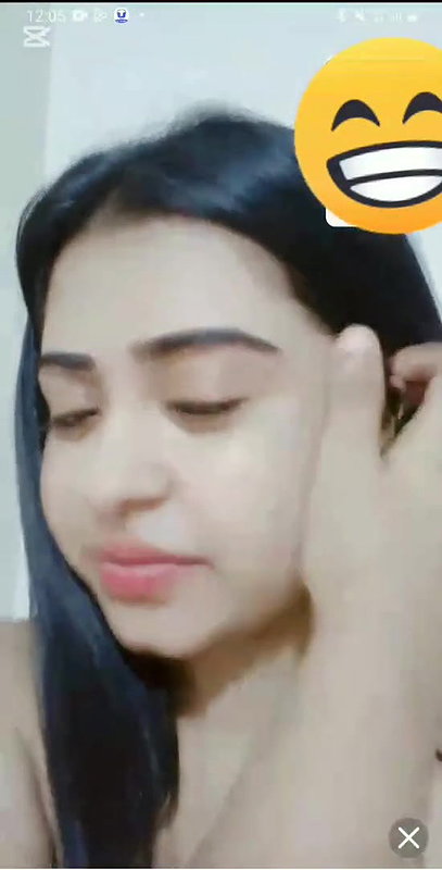 Arohi Showing On Chamet Live