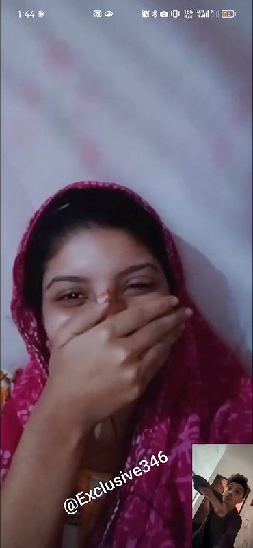 Village wife in chamet