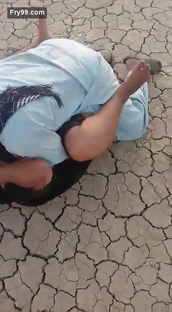 Paki mature Randi outdoor fucking, caught