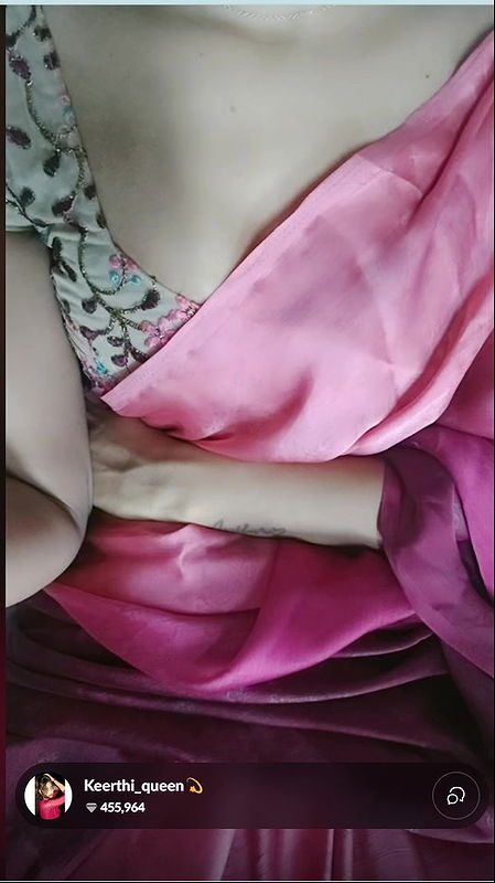 sexy boobs show on cam