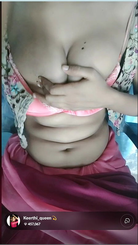 sexy boobs show on cam