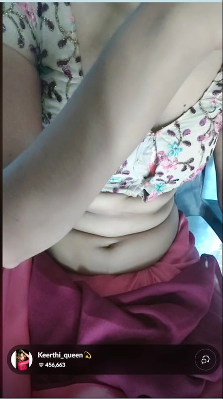 sexy boobs show on cam