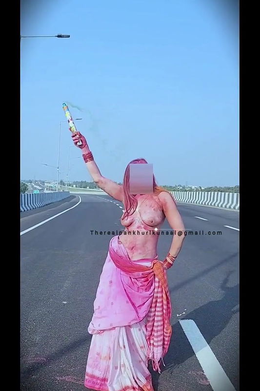 Hot bhabhi holi celebration in highway vip vid