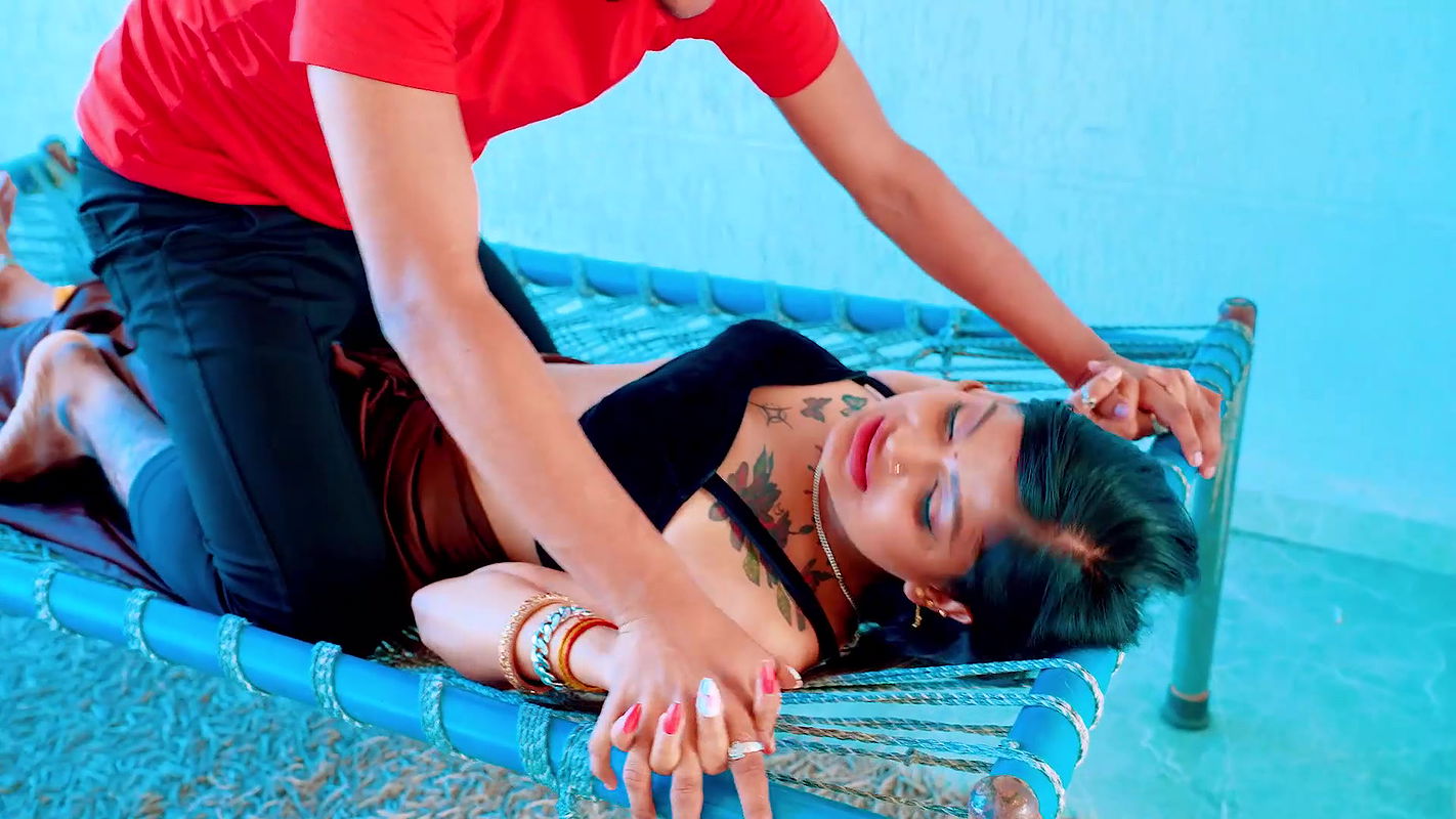 Newly Married Bhabhi Seduce By Her Naughty Devar