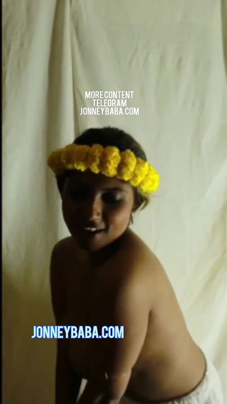 Bong mode nude Photoshoot