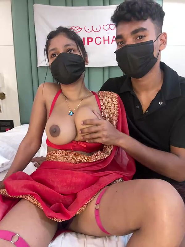 BF removing GF Saree and Boobs and Pussy Show