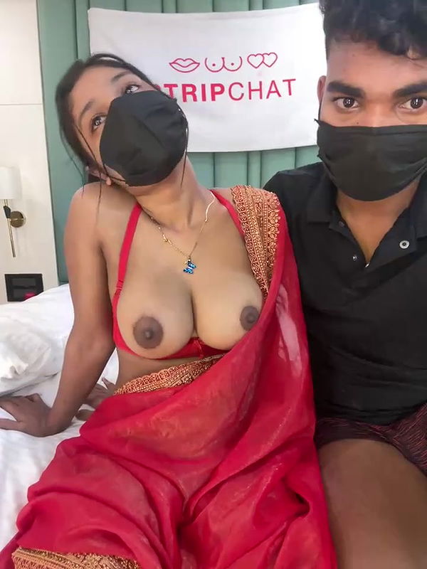 BF removing GF Saree and Boobs and Pussy Show