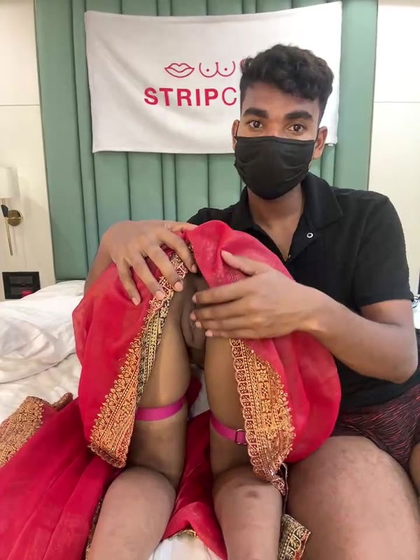 BF removing GF Saree and Boobs and Pussy Show