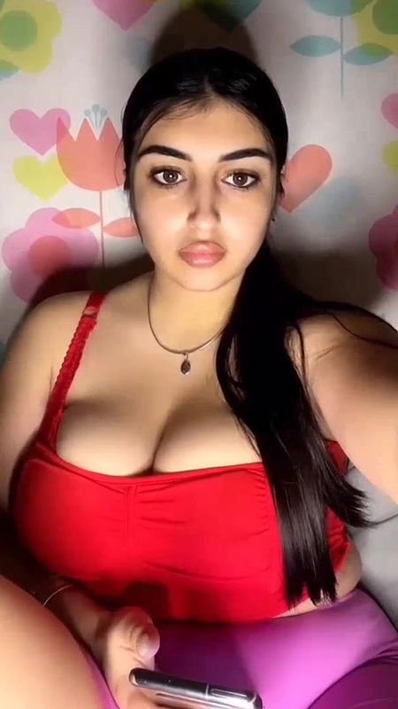 Cute Girl Tango Live