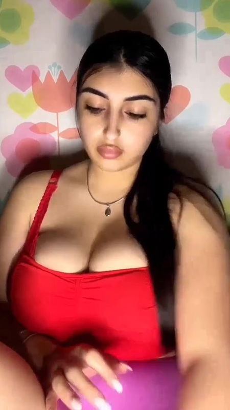 Cute Girl Tango Live