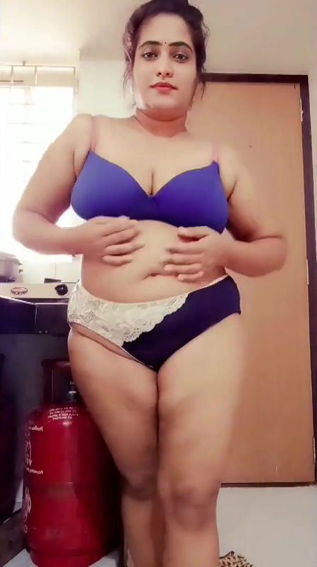 Indian Bhabhi In Saree