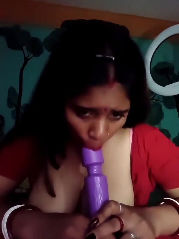 Desi Horny Boudi Dont miss this must watch