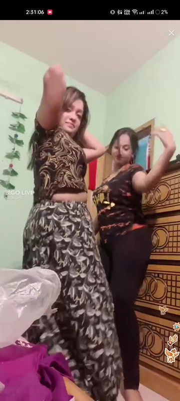 Desi hot girl dance