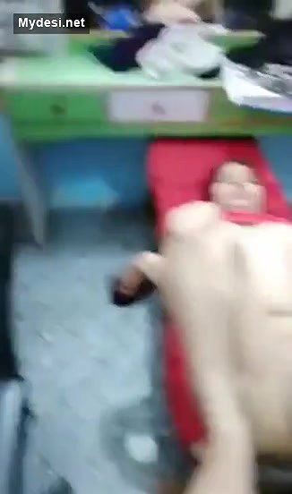 Bhabhi Fuked in Barbber Shop