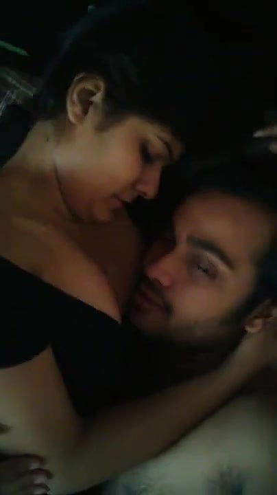 Indian College Lovers Homemade Sex VideoP version
