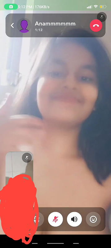 Cute girl fing her hry pussy