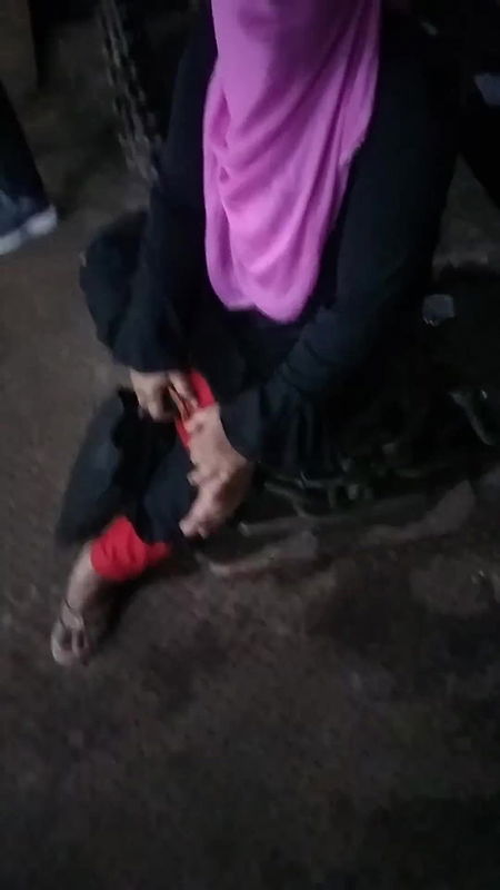 এটা দালাল এটাই কাজ করে