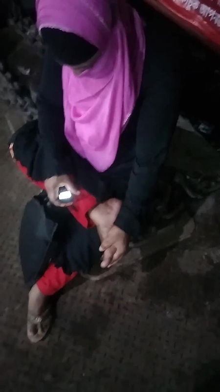 এটা দালাল এটাই কাজ করে