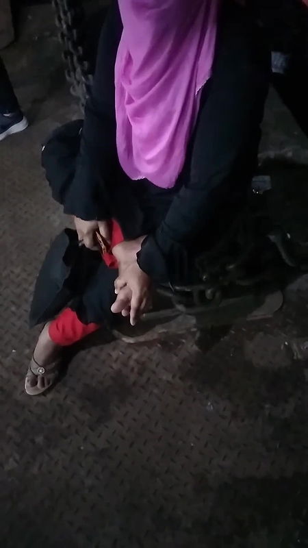 এটা দালাল এটাই কাজ করে