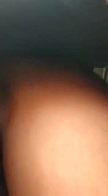 Desi lovers quick fucking session inside car480P version