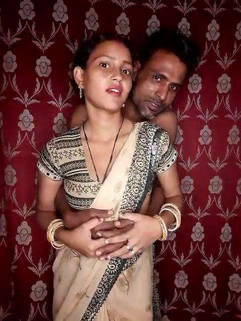 Chetna Sharma Showing Pussy & Ass on Threesome Live ~ with Face
