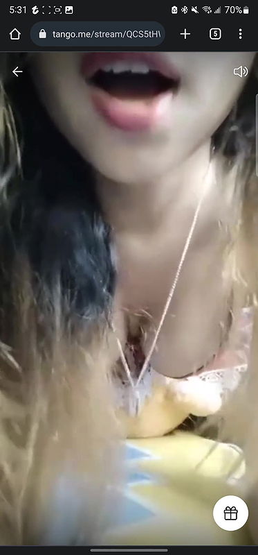 Candy teasing on Tango liveChrome