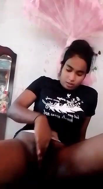 Horny Girl fingering