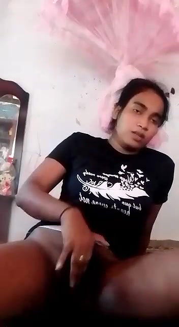 Horny Girl fingering