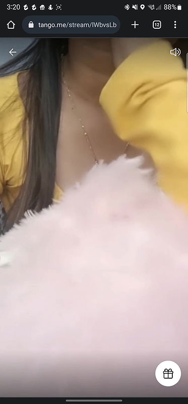 Jiya PIHU pooja showing face and tits Chrome