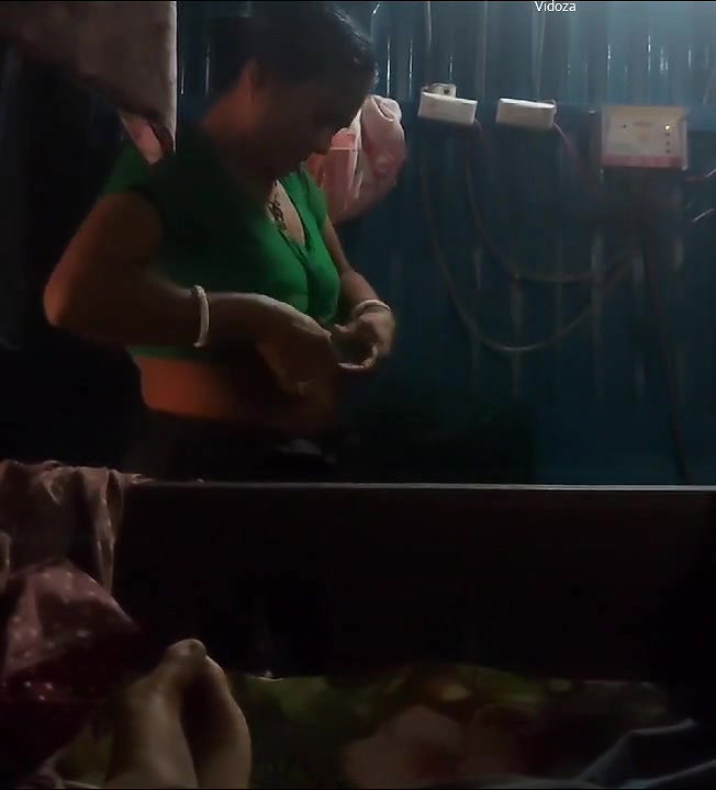 Aunty Changing Son Captured