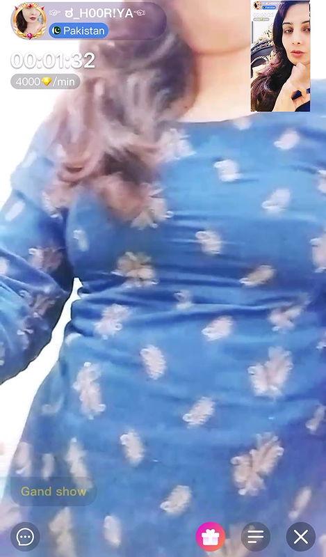 Pakistani sexy girl live