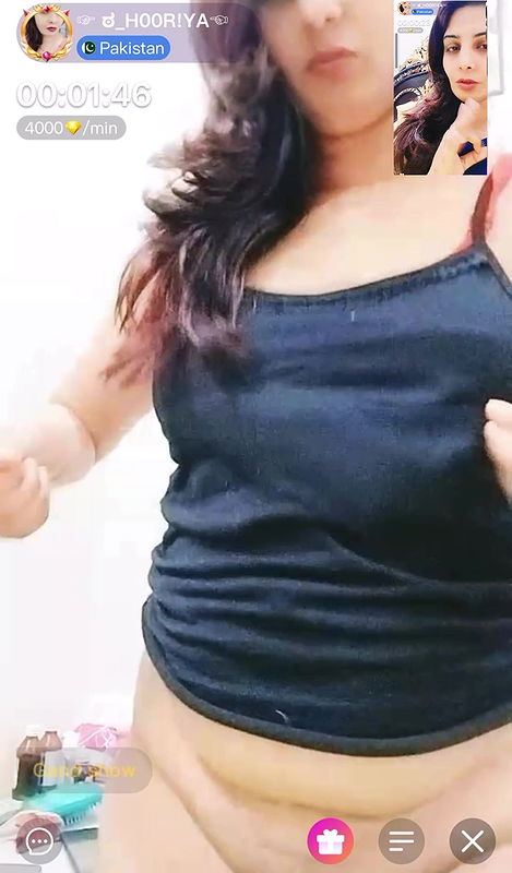 Pakistani sexy girl live