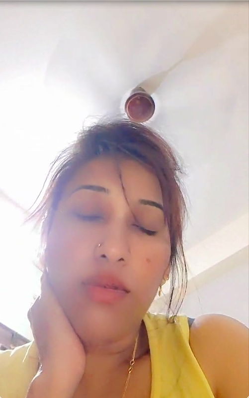 desi boobs presing
