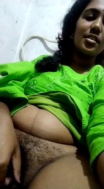 Desi Girl Fingering an Recording