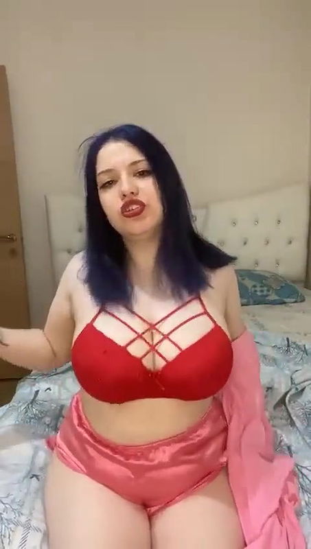 Big Boobs Girl Showin Live