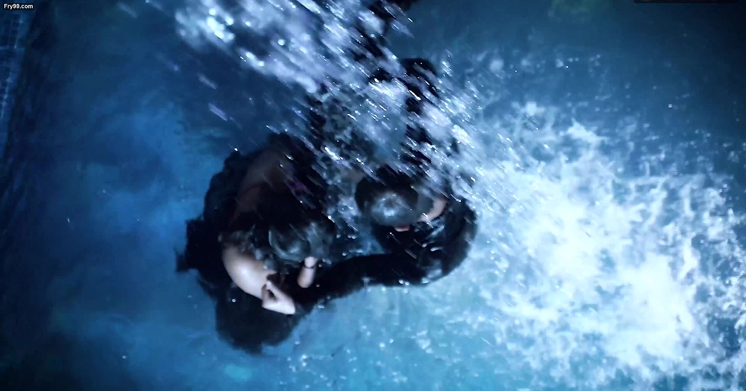 Nai naweli Dulhan Sudipa ko pool me chodne ka maja diya dewar ji ne ( Hindi Audio )