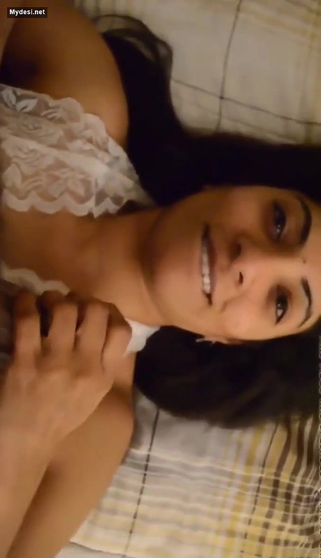 Bhabhi Giving BJ before Devr goes to his room for sleep
