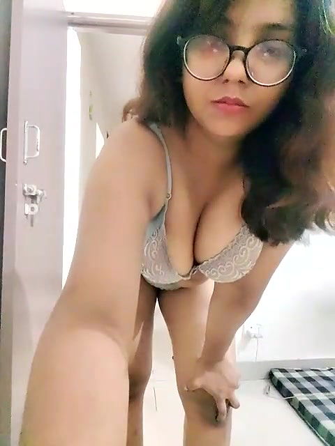 Stripchat PublicShow c Sugar mommy here