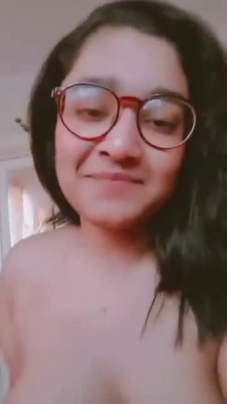 Cute Chubby Girl Showing to Lover