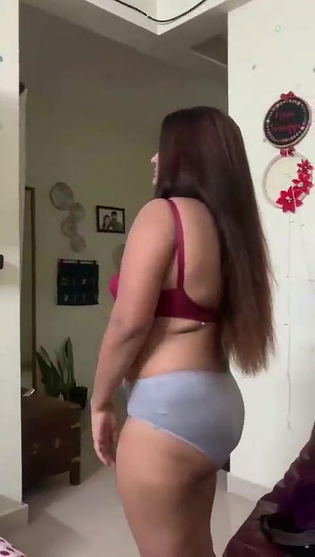 Cute Bhabhi Sucking Fucking