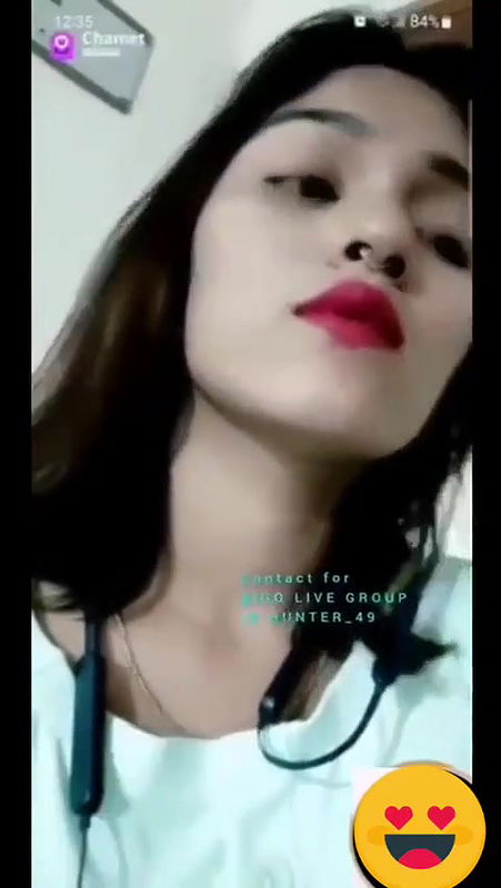 Chamet girl nice boobs