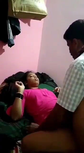 Mallu Bhabhi Fucked By Lover