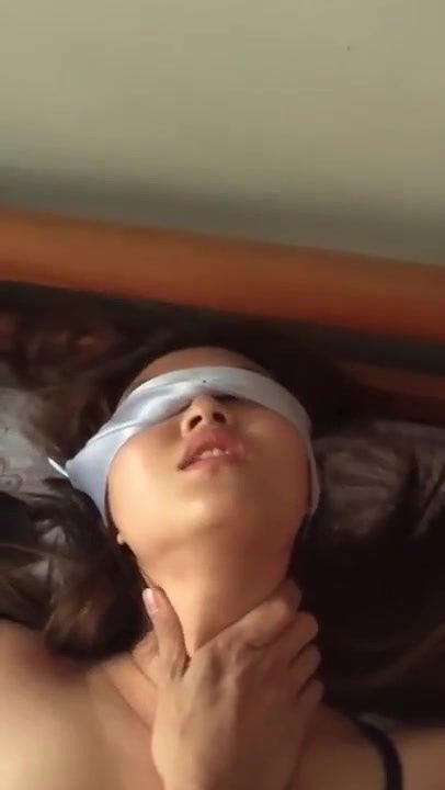 Hot Girl Fucked Blindfolded