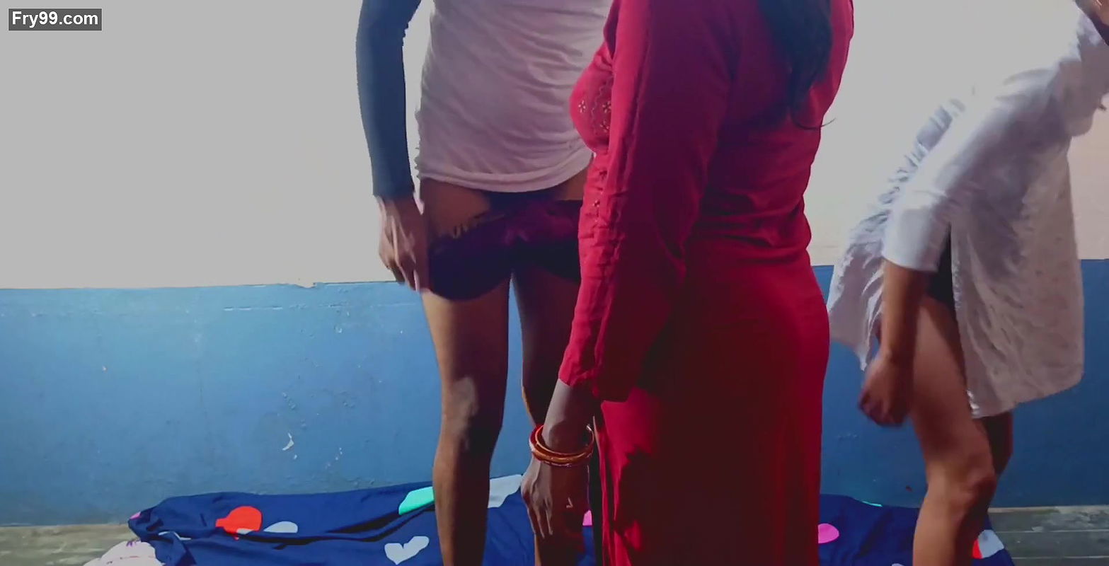 Bihari Aunty taught us how to fuck girlfriend