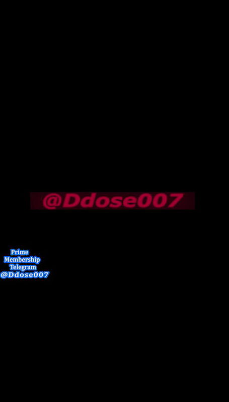 Hot Model Showing Boobs Live