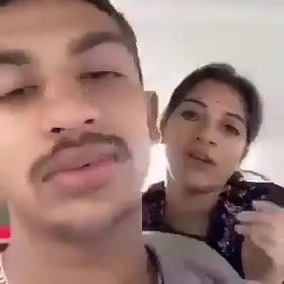 girlfriend ko car me choda aur video v banaya
