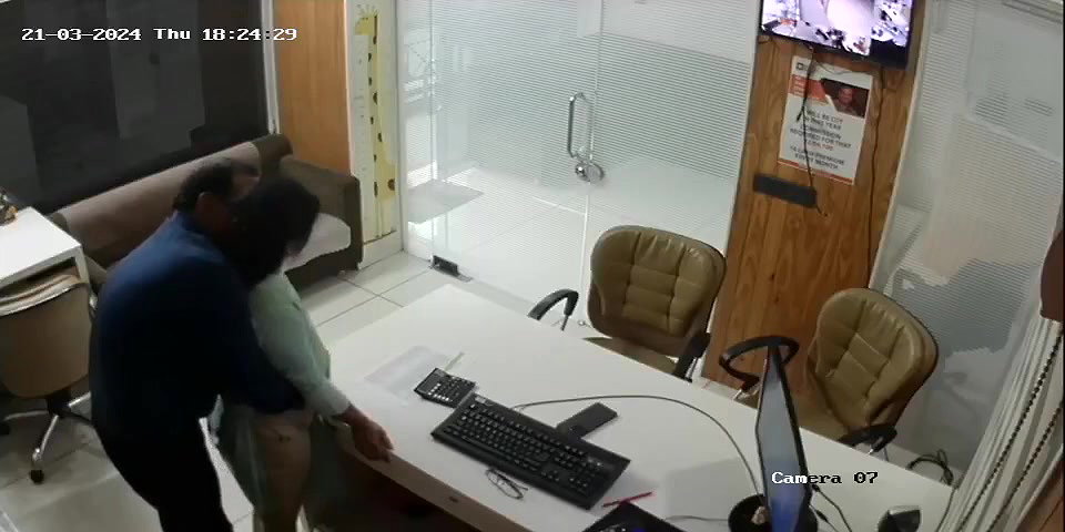 Promotion ke liye boss ke sath kiya