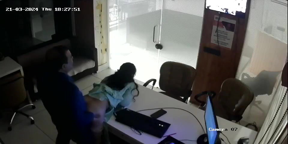 Promotion ke liye boss ke sath kiya