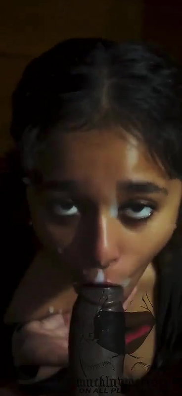 Sara mall muh me hi giradiya